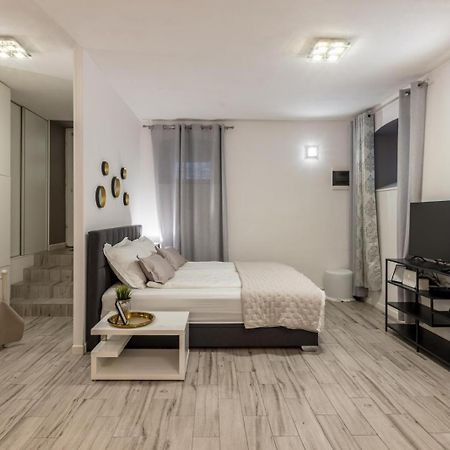 Apartments And Rooms Villa Lina Split Extérieur photo