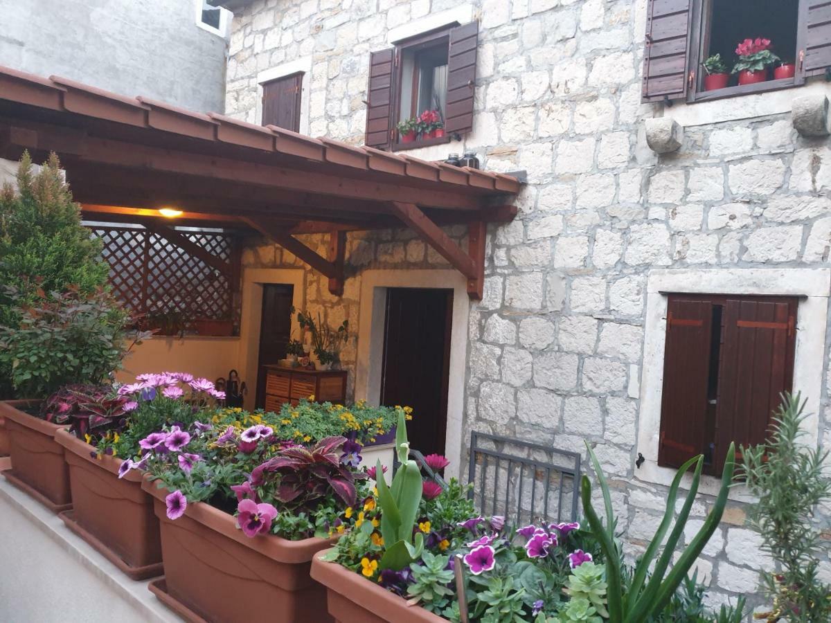 Apartments And Rooms Villa Lina Split Extérieur photo