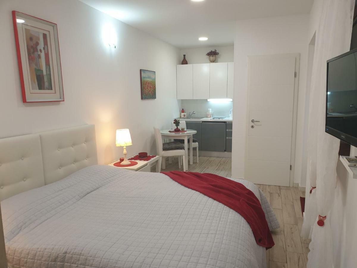 Apartments And Rooms Villa Lina Split Extérieur photo